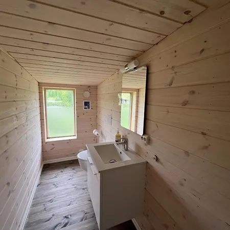 New Cozy Cabin By Ski Trails & Nature Paths!